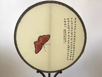 团扇图片手绘蝴蝶图赏析